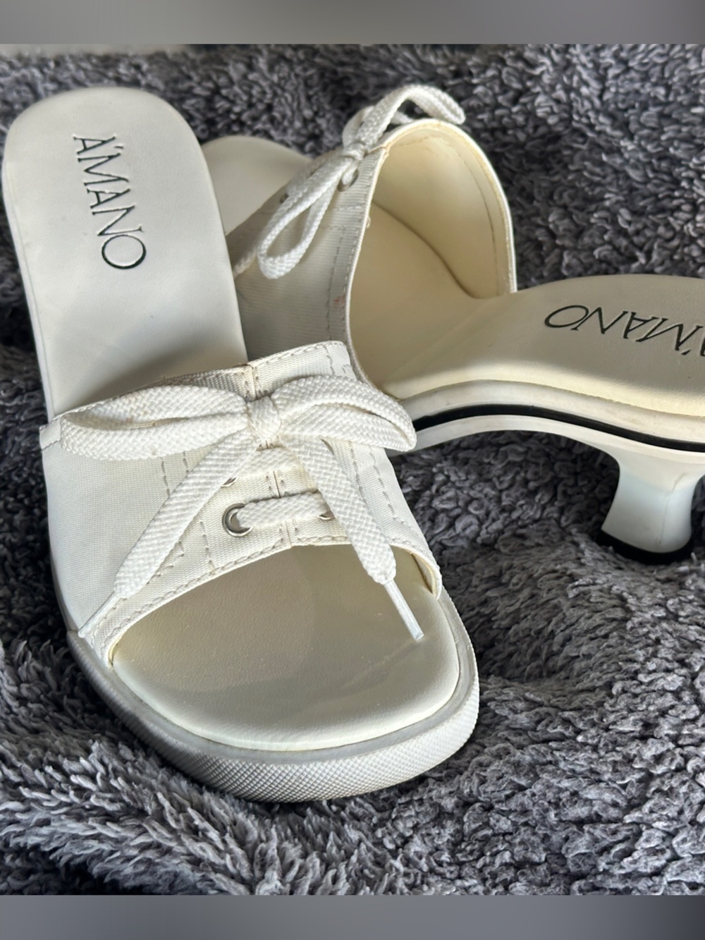 Amano White Knot-Front Mid Heel Sandals